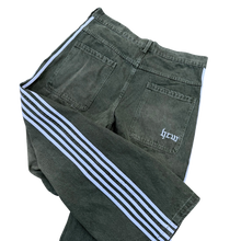 Load image into Gallery viewer, TRACK JEANS (GREEN/WHITE)