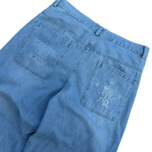 Load image into Gallery viewer, V2 SKULL JEANS (BLUE)