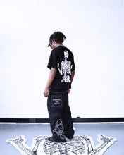 Load image into Gallery viewer, SKULL JEANS (BLACK)