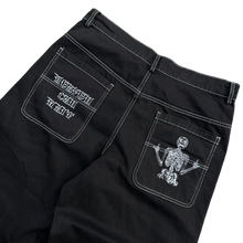 Load image into Gallery viewer, V2 SKULL JEANS (BLACK/WHITE)