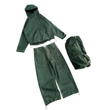 Load image into Gallery viewer, HEAT REACTIVE SKI JACKET (RACING GREEN)