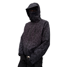 Load image into Gallery viewer, TECH JACKET (LEOPARD)
