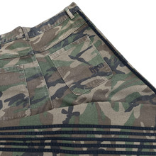 Load image into Gallery viewer, TRACK JEANS (CAMO)