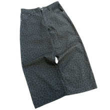 Load image into Gallery viewer, LEOPARD DENIM