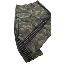 Load image into Gallery viewer, TRACK JEANS (CAMO)