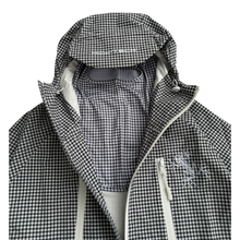 Load image into Gallery viewer, TECH JACKET (BLACK PLAID)